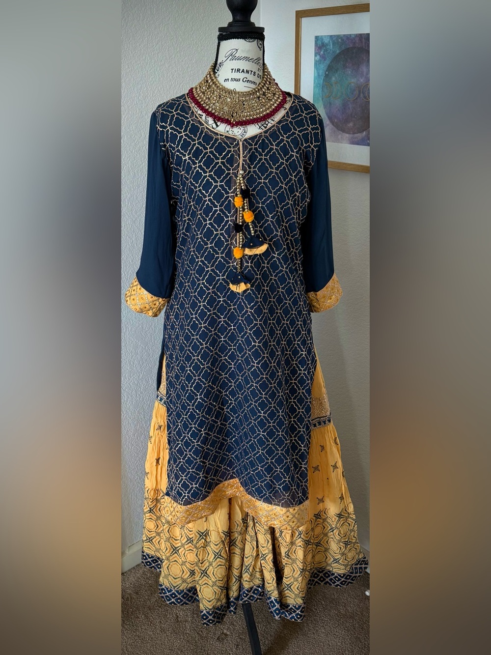 Elegant Navy & Mustard Women Kurta Bottoms Set - Picture 2 of 7